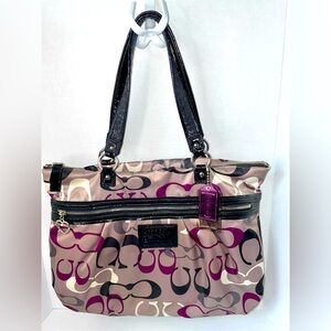 Coach F22961 Daisy Optic Print Multi Glam Signature Logo Tote Barely Used Heart